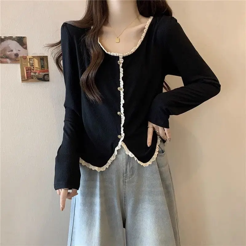 Fashion O-Neck Button Solid Color Spliced Lace T-Shirts Female Clothing 2024 Spring New Loose All-match Tops Casual Tee Shirt