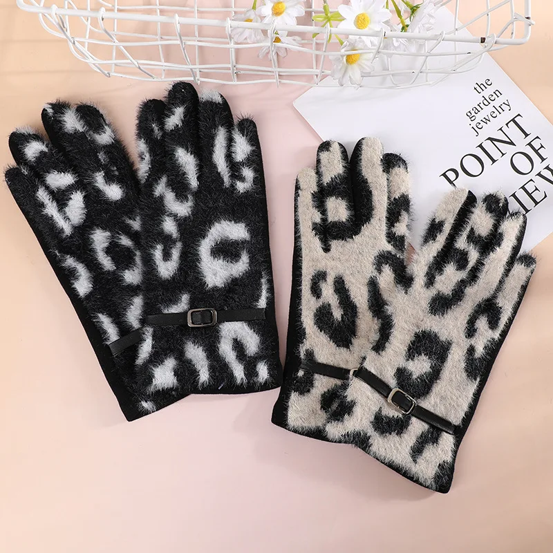 New Winter Fashion Personality Leopard Print Keep Warm Touch Screen Thick Elegant Soft Gloves Drive Cycling Windproof