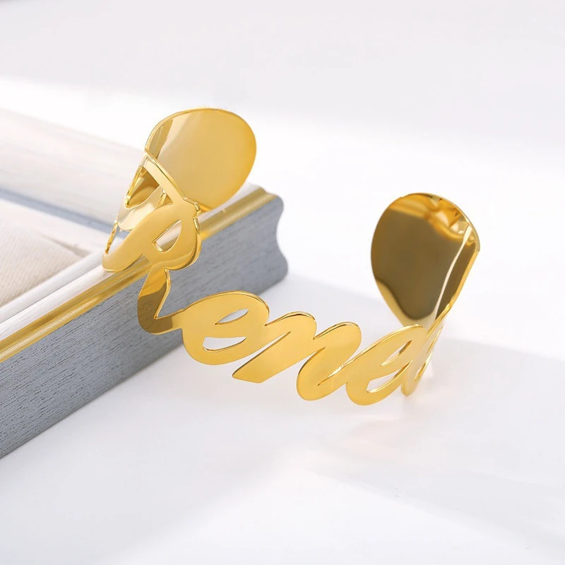 

Custom Name Bangle Personalized Stainless Steel Gold Bracelet for Women Dropshipping Jewelry Gifts No MOQ Fast Dispatch 2026