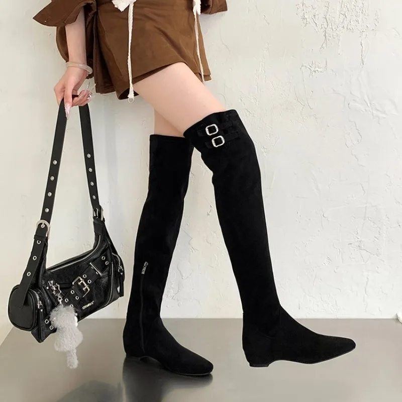 Pile up boots for women in winter suede European and American classic high top knight boots with thick heels fashion boots