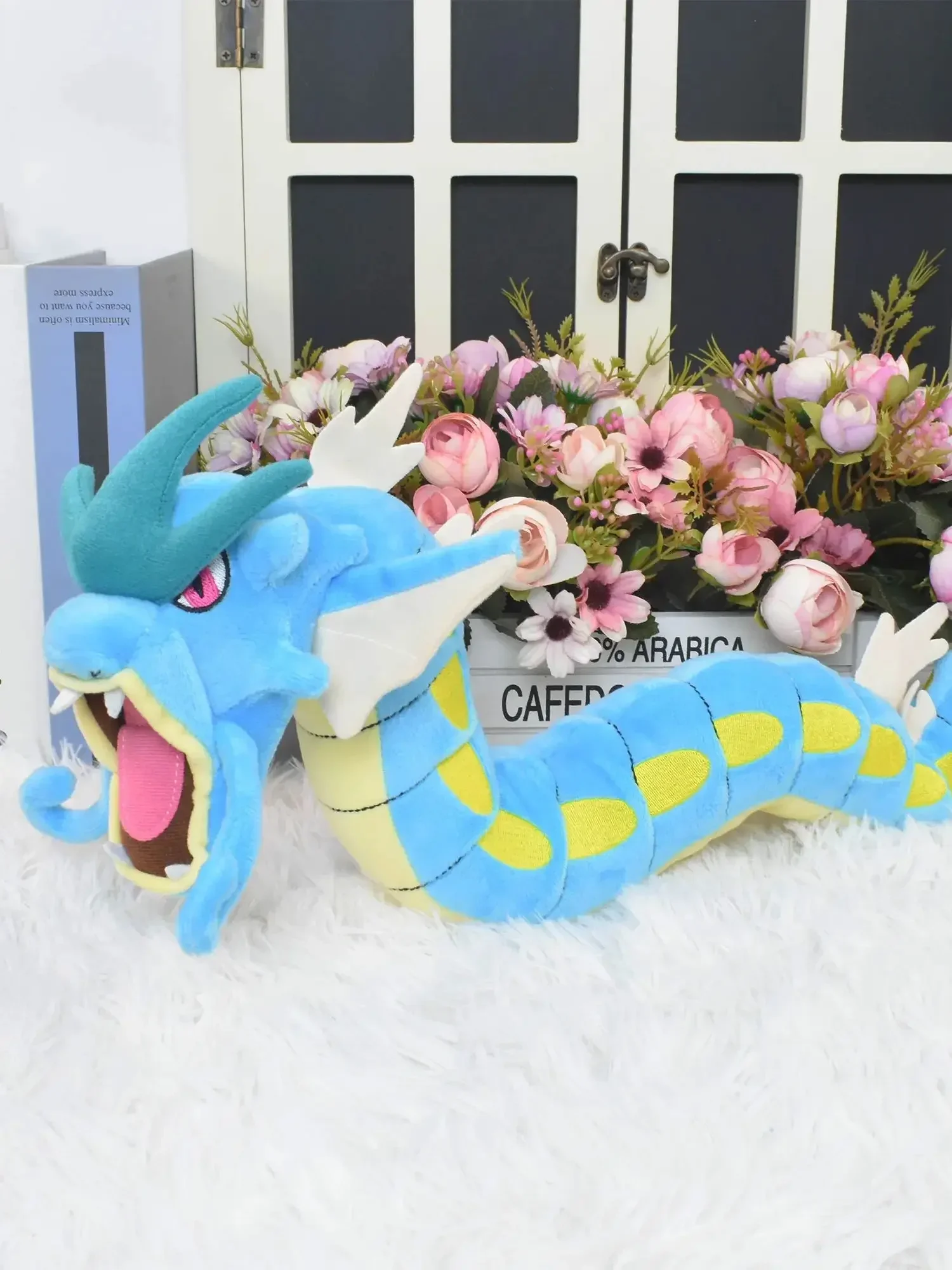 Glänzende Gyarados Tier-Plüschtiere, 2 Ausführungen: Rot und Glänzend Blau, Sammlerstücke, Weiche Plüschtiere, Niedliche Cartoon-Charakter-Geschenke