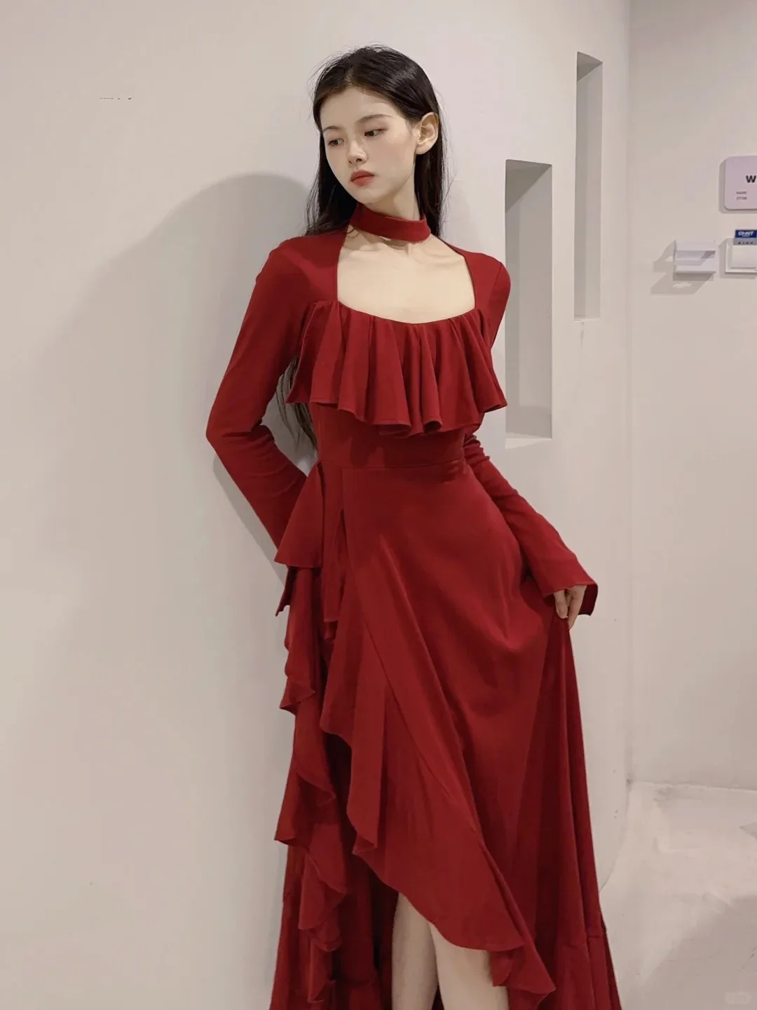 Spring Red Vintage Elegant Dress Women Flare Sleeve Designer Sweet Long Dress Female Ruffles Retro Princess Irregular Dress 2024