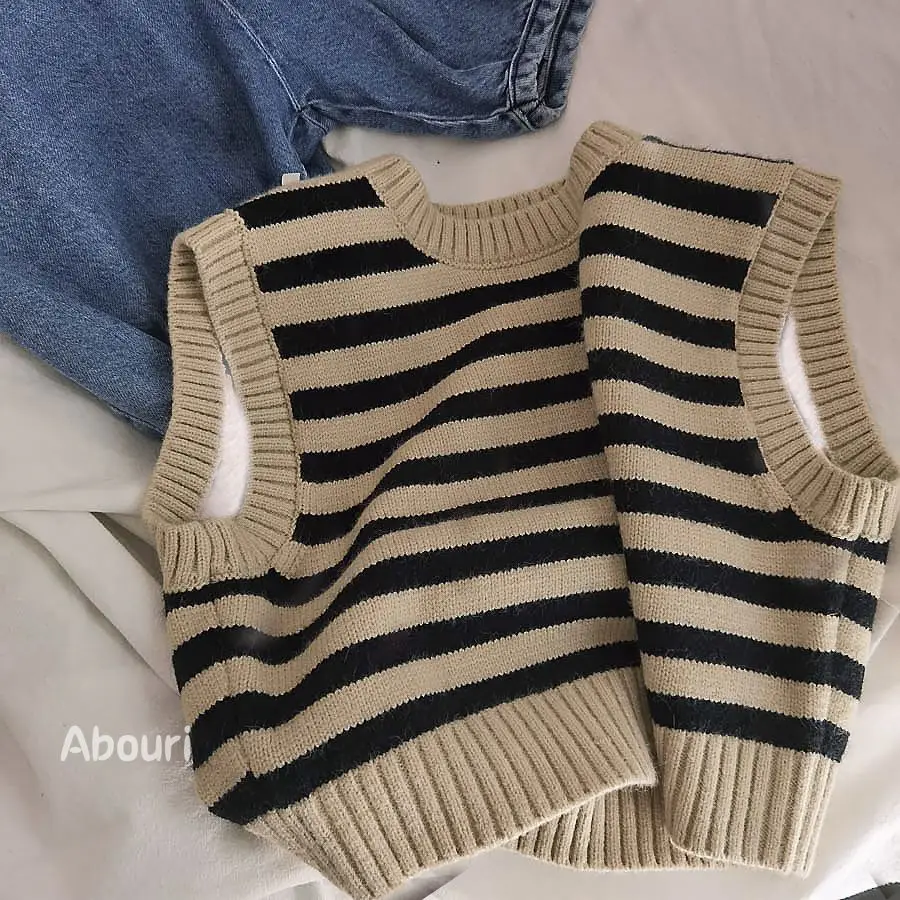 

Children's Striped Jacquard Vest Knitted Vest Baby Sweater Vest Pullover 2022 Spring and Autumn