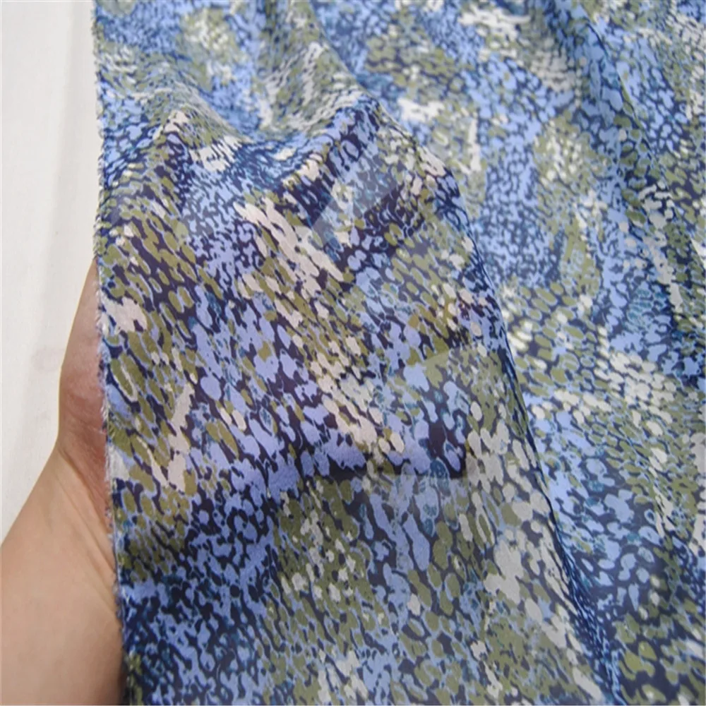 แฟชั่นวินเทจผ้าไหมชีฟองผ้าหม่อนอินทรีย์8เมตร/เมตร54 "พิมพ์ดิจิตอลดอกไม้สําหรับผ้ากางเกงชุดฤดูร้อนเสื้อ