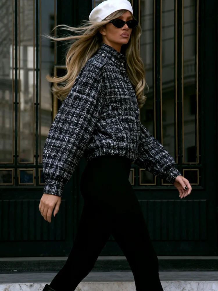 

Retro Metallic Thread Plaid Short Jacket Women Fashion Stand Collar Full Sleeve Loose Coat 2025 Lady High Street Casual Outwear