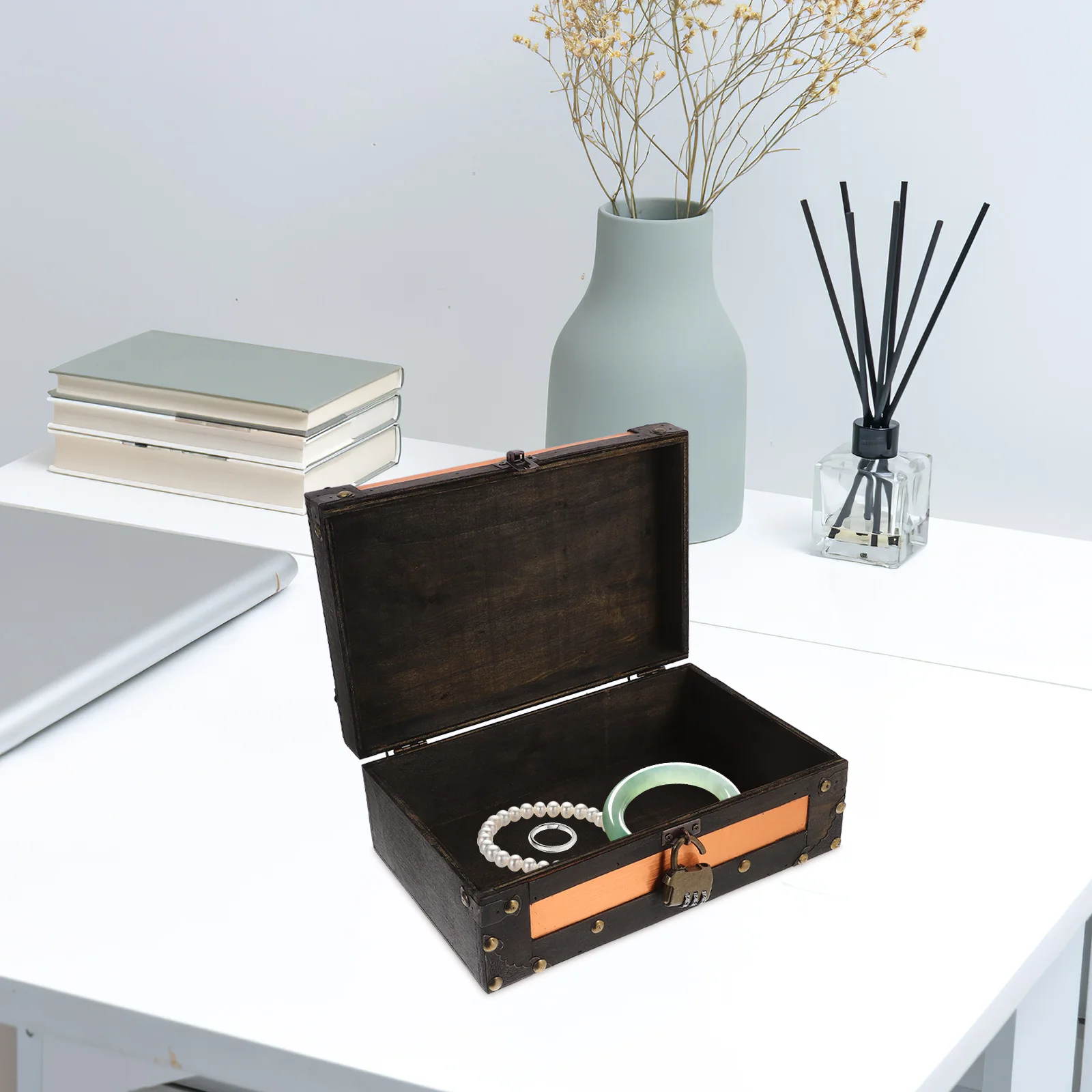 

Vintage Wooden Keepsake Box Spliced Wood Finish Lockable Storage Chest For Home Office Decor Memory Card Jewelry Trunk Small