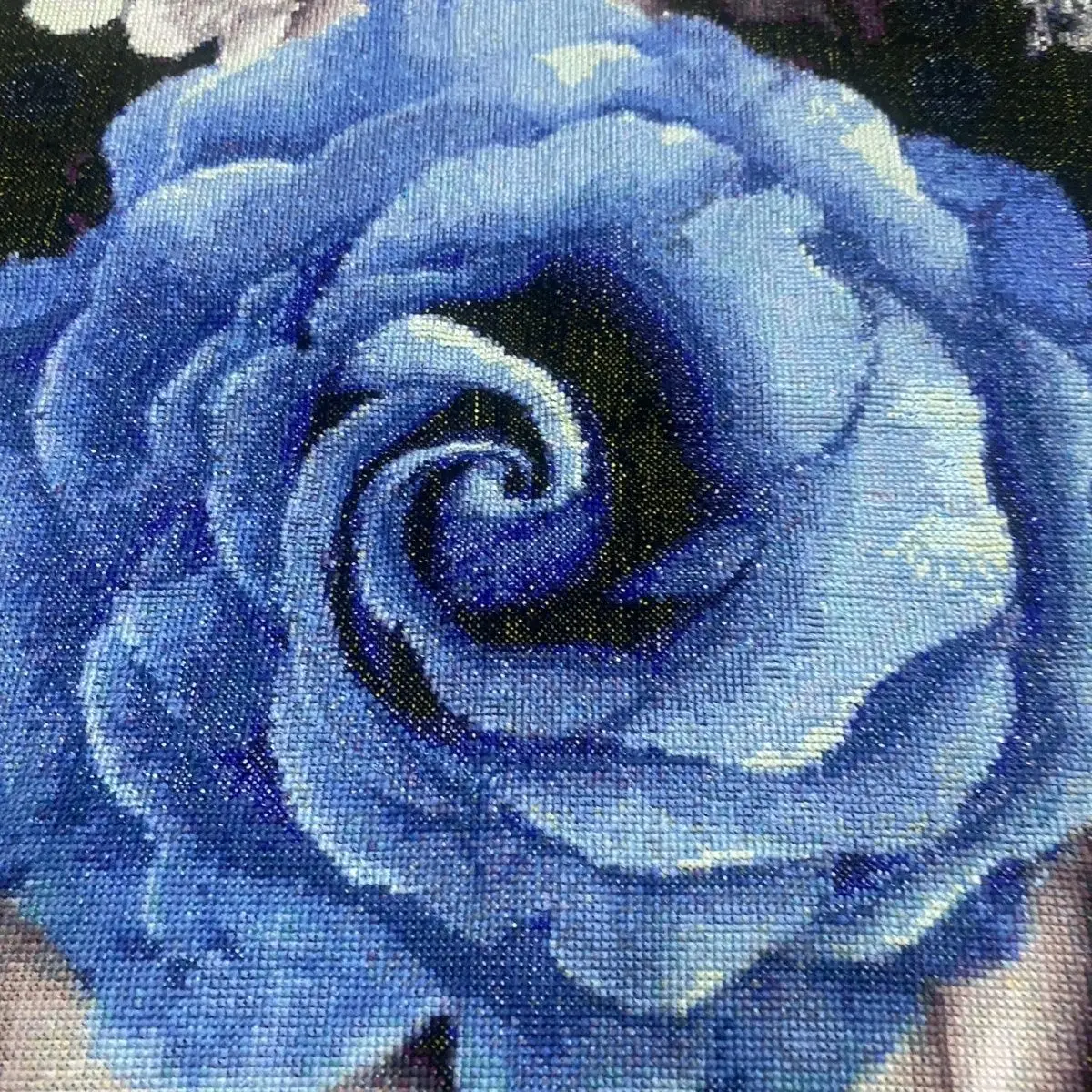 (Finished product) Pure handmade cross stitch, beautiful woman with blue flower 60 * 83cm ins style peony, three-dimensional and