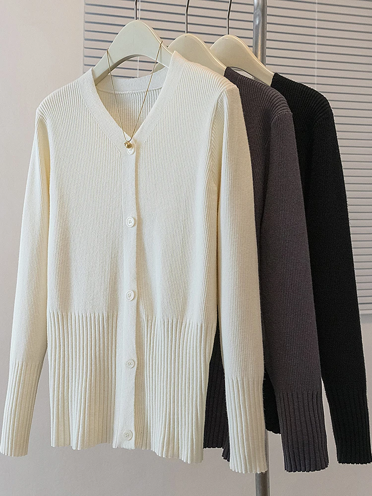 

plus Size Women's Casual Loose Knitted Long Sleeve V-Neck Color Sweater Slimming Base Layer Spring Fashion 2026