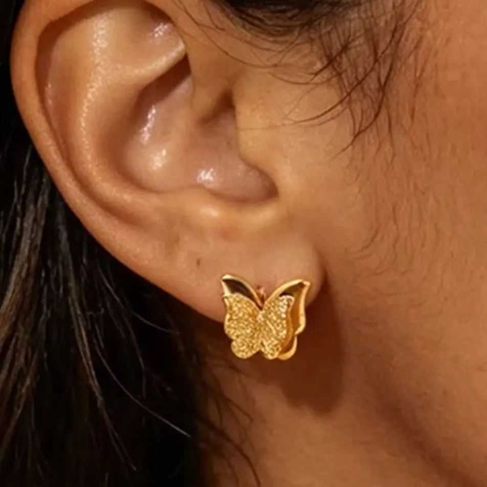 Vintage-Ohrstecker mit doppeltem Schmetterlingsmotiv für Damen, goldfarben, aus Edelstahl, luxuriöser Schmuck für Hochzeiten und Partys, ein ideales Geschenk.