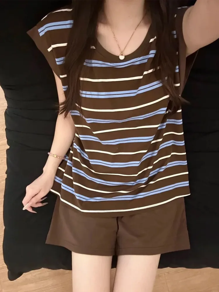 

Ретро-пижама в полоску для женщин, повседневный комплект с коротким рукавом, летняя домашняя одежда 2026, свободный домашний костюм, шорты, пижама, комплект из двух предметов