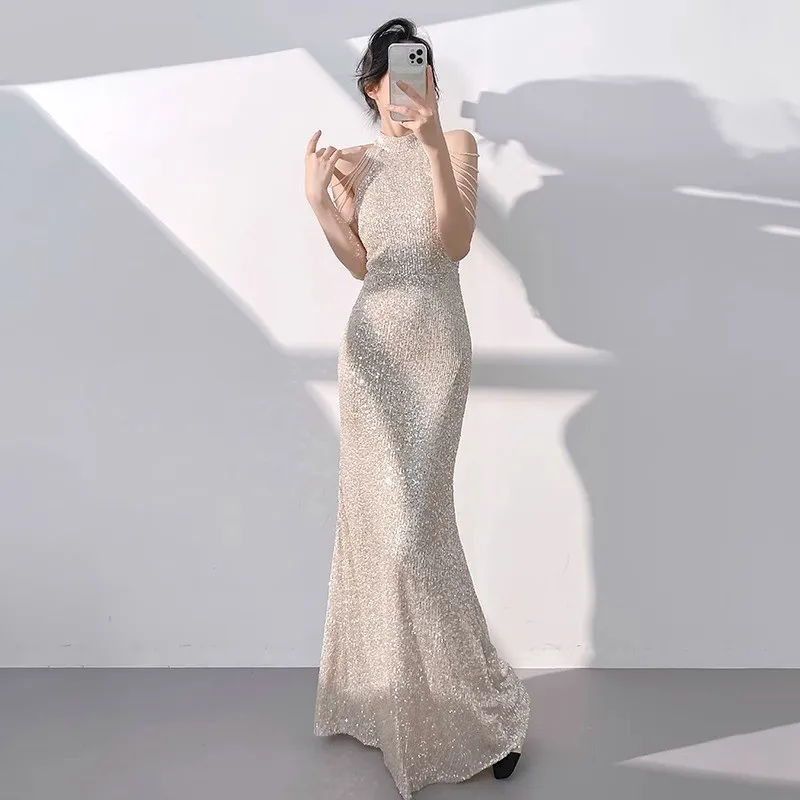 

Champagne-colored banquet temperament light luxury niche host fishtail sequin graduation dress