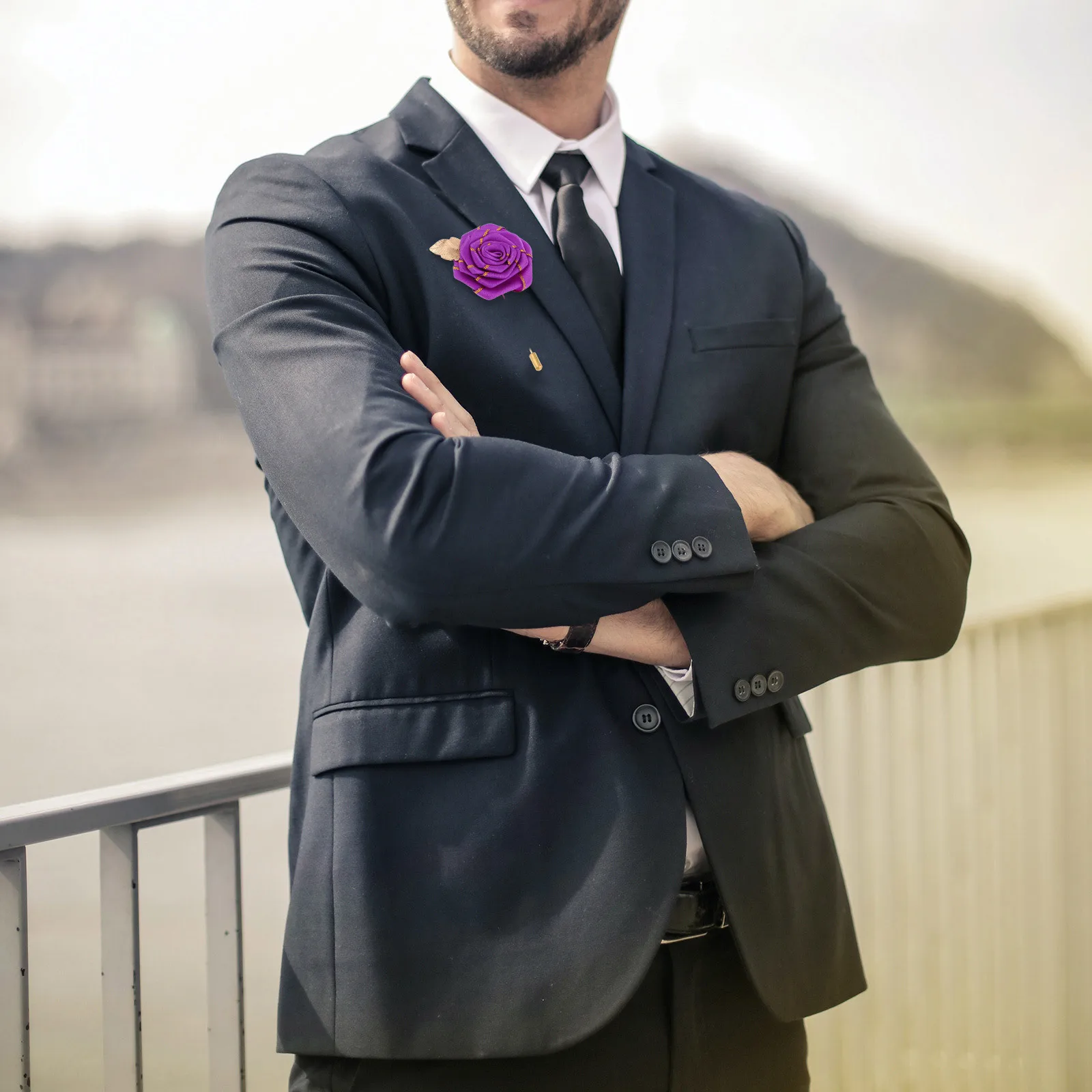 

Wedding Boutonniere Large Rose with Golden Leaf Brooch Pin Long Needle Polyester Rose Lapel Flower for Groom Suit Party Formal