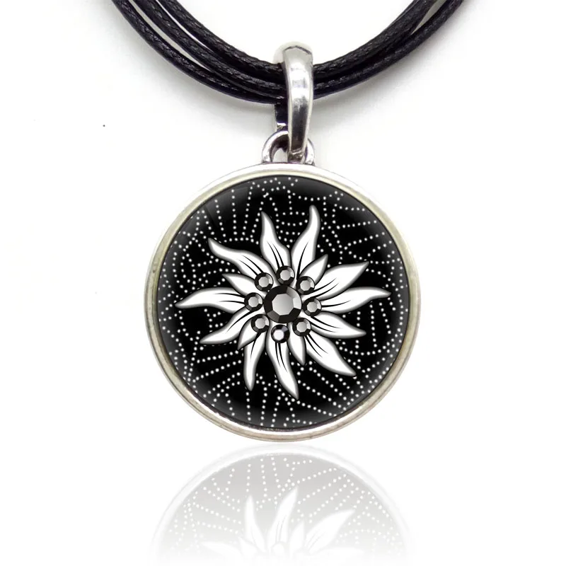 Popular Starry Sky Necklace Edelweiss Small Pendant Fashion Charming Rope Choker Men Women Lucky Gifts Jewelry Wholesale