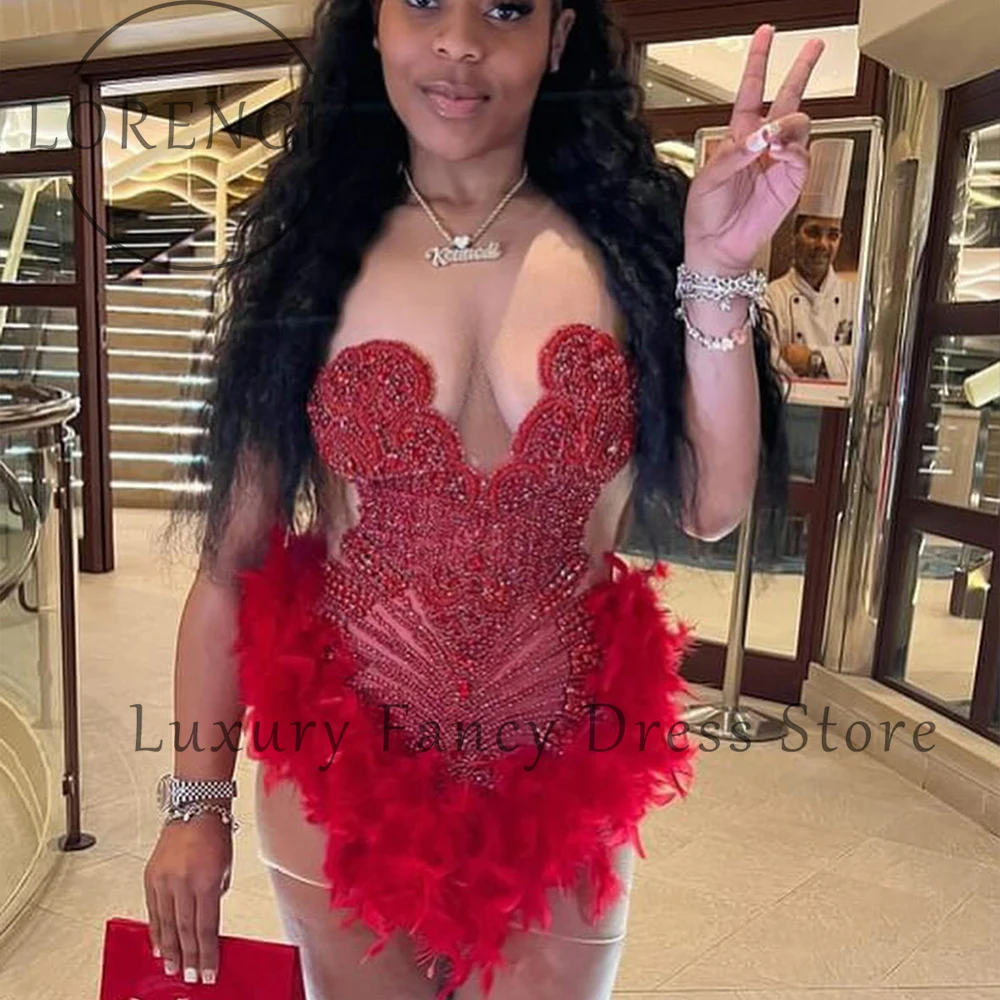 Sexy kurze Cocktailkleider 2025, glitzernde Kristallfeder, dünne Abendparty-Abschlussballkleider, maßgeschneidert, ärmellose Robe d' Byd Femme