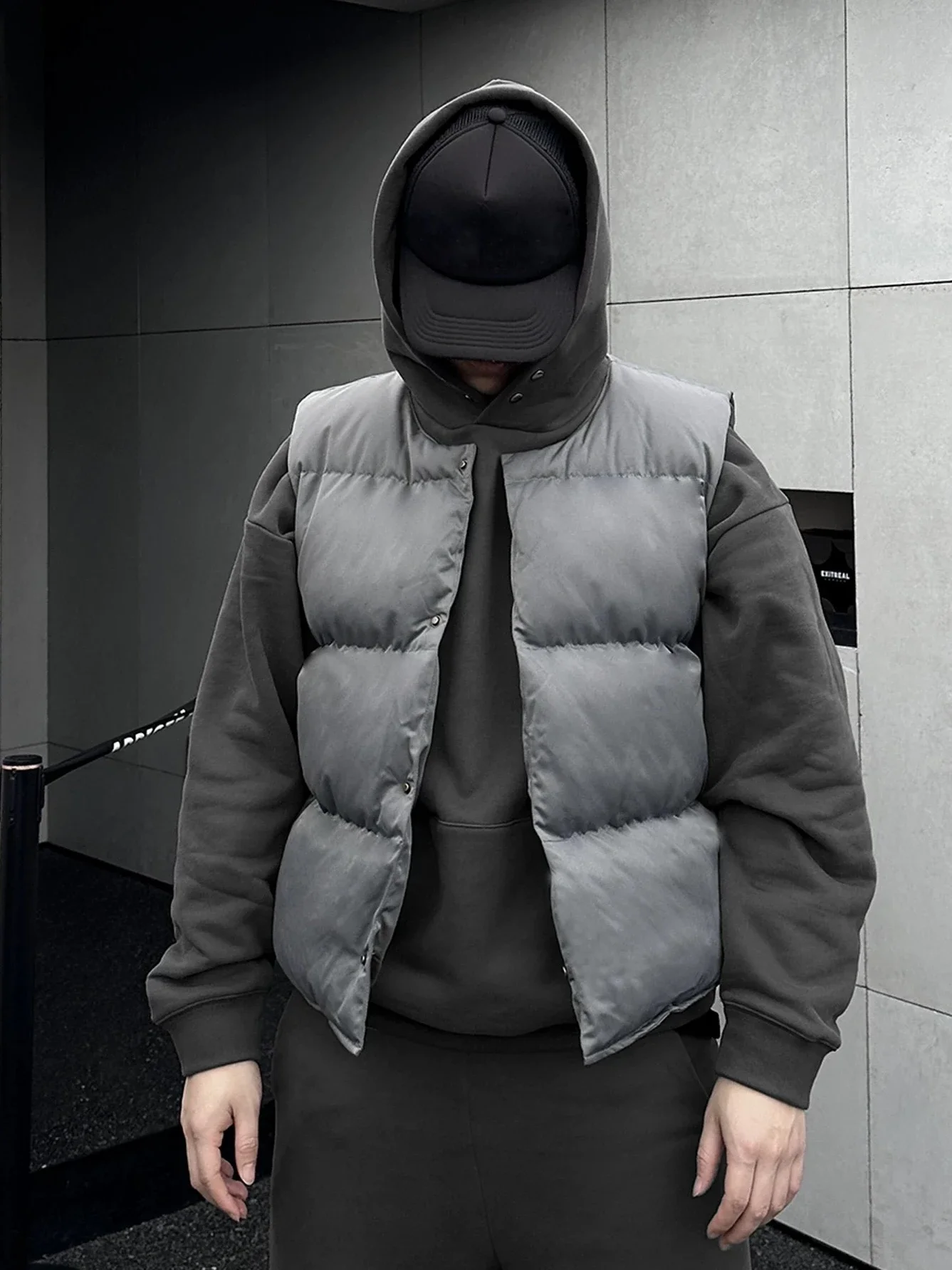 

Thiened American High Street Style Men's Vest Winter Casual Versatile Jacket Loose Fit Youth Fashion