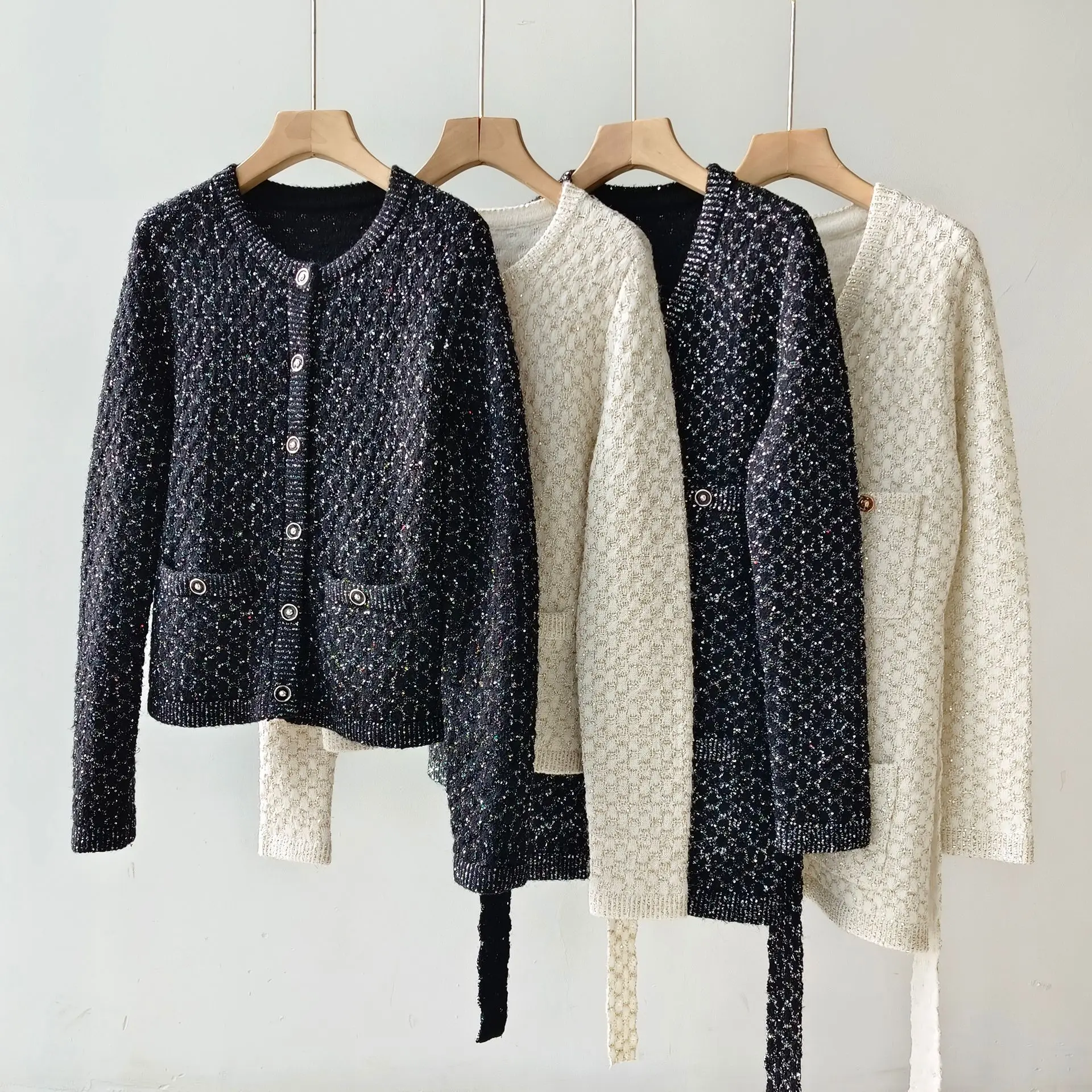 Brand New 2023 Autumn Fashion Women High Quality Sequins V-neck Cashmere Cardigans Elegant Knitted Coat C707