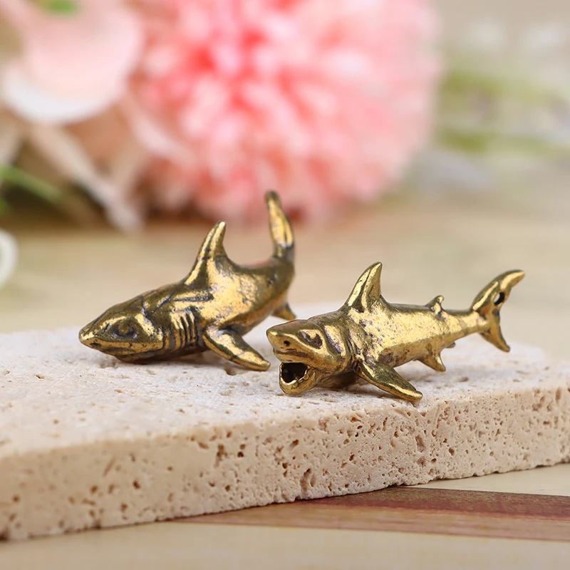 Estatuetas De Animais De Tubarão De Latão, Miniaturas Desktop Ornamento, Artesanato De Decoração Para Casa, Pingente De Chaveiro Vintage, Presente Da Jóia, 1Pc