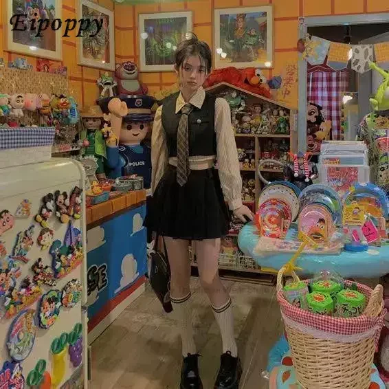 Style School Uniform Women JK Suit Vintage College Style Vest gonna a pieghe Set Fashion Daily Wear