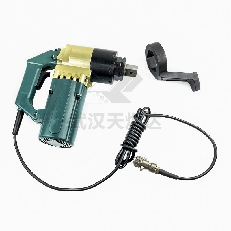 

Электрический динамометрический ключ с регулируемым крутящим моментом 1000 Н·м, цифровым дисплеем и контролем крутящего момента