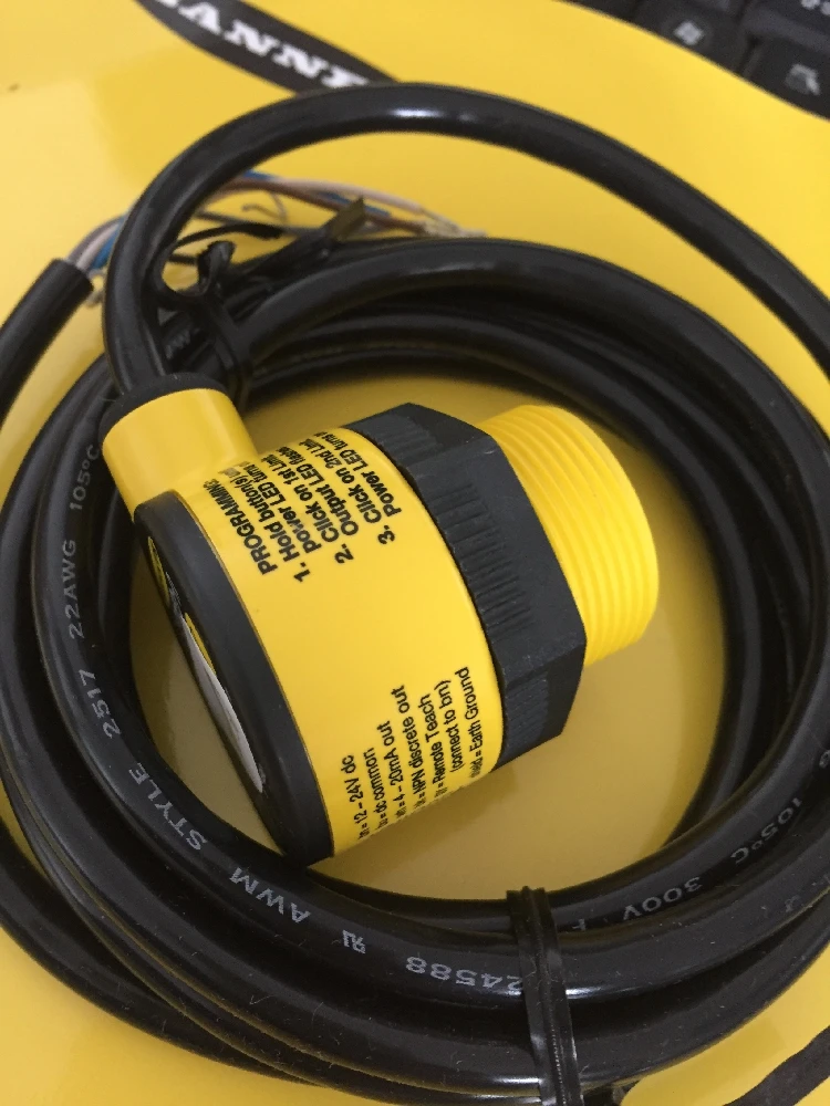 

Ультразвуковой датчик T30uipa с аналоговым количеством объема переключения