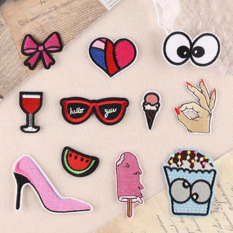 1Pcs Mix Lady Patches for Clothing Iron on Embroidered Sew Applique Cute Patch Fabric Badge Garment DIY Apparel Accessories