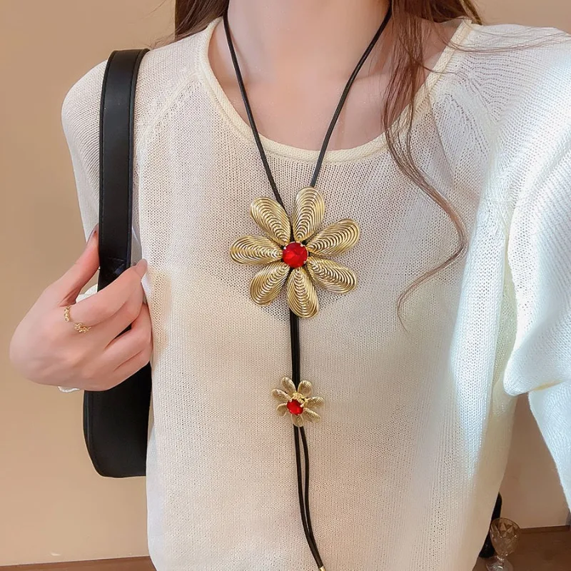 

Minar Hyperbole Red Rhinestone Metallic Double Big Flower Tassel Pendant Necklaces for Women Long Black Wax Rope Sweater Chain