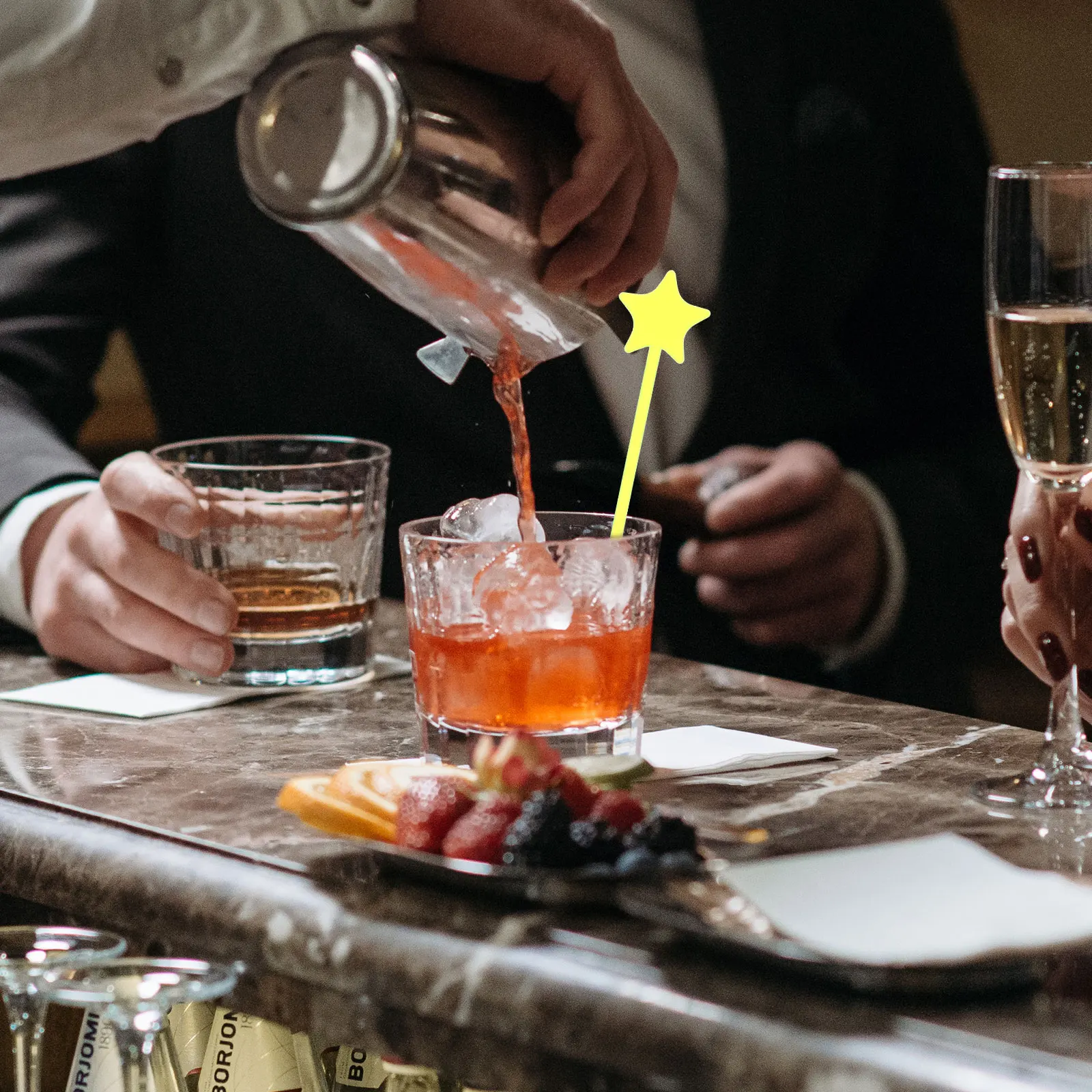 

50Pcs Cocktail Mixing Rods Star Shaped Plastic Stirring Rods Bar Party Beverage Stirring Rod Wine Stirrer Mixing Sticks