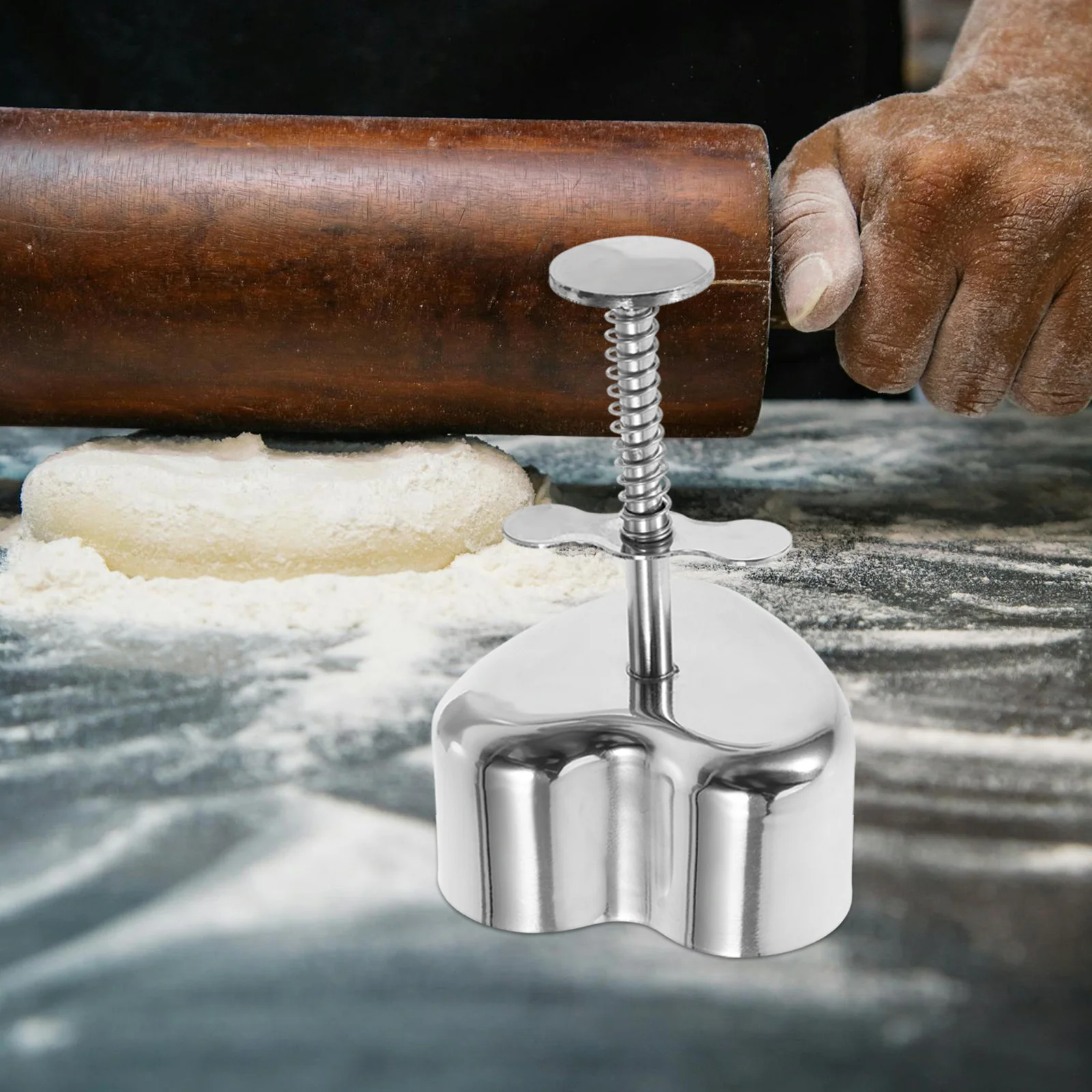 

Heart Shaped Rice Ball Mold Stainless Steel Sushi Onigiri Maker for Bento Lunch Home Cooking Kitchen Press Tool