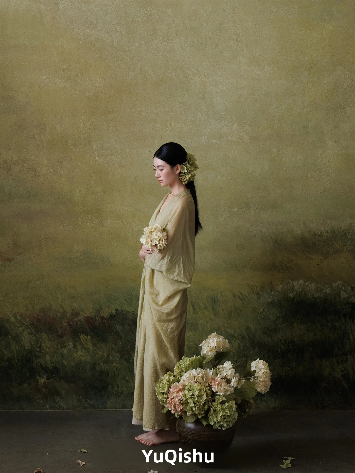 

Новая коллекция: Портретная фотосъемка, художественные фотографии, студийные картины маслом, одежда в стиле холодной атмосферы, китайская новая одежда, модная коллекция.