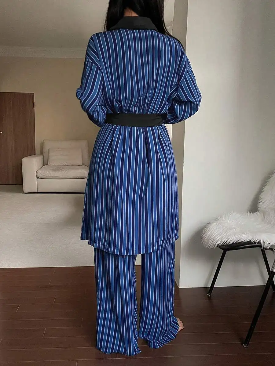 

Women Striped Robe Camisole And Pants Sleepwear Set