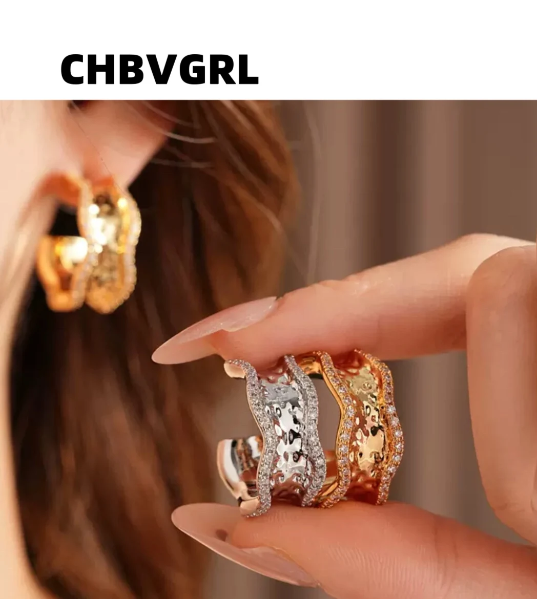 

Popular zircon round C-shaped earrings, luxurious and high-end earring design, exaggerated earring