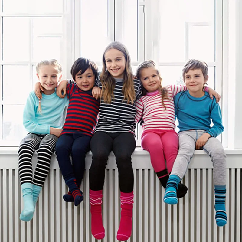 Kids Merino Wool Thermal Underwear Set Quick Dry Long Johns Pajamas Shirt And Pants Sports Clothes for Boys And Girls view 6