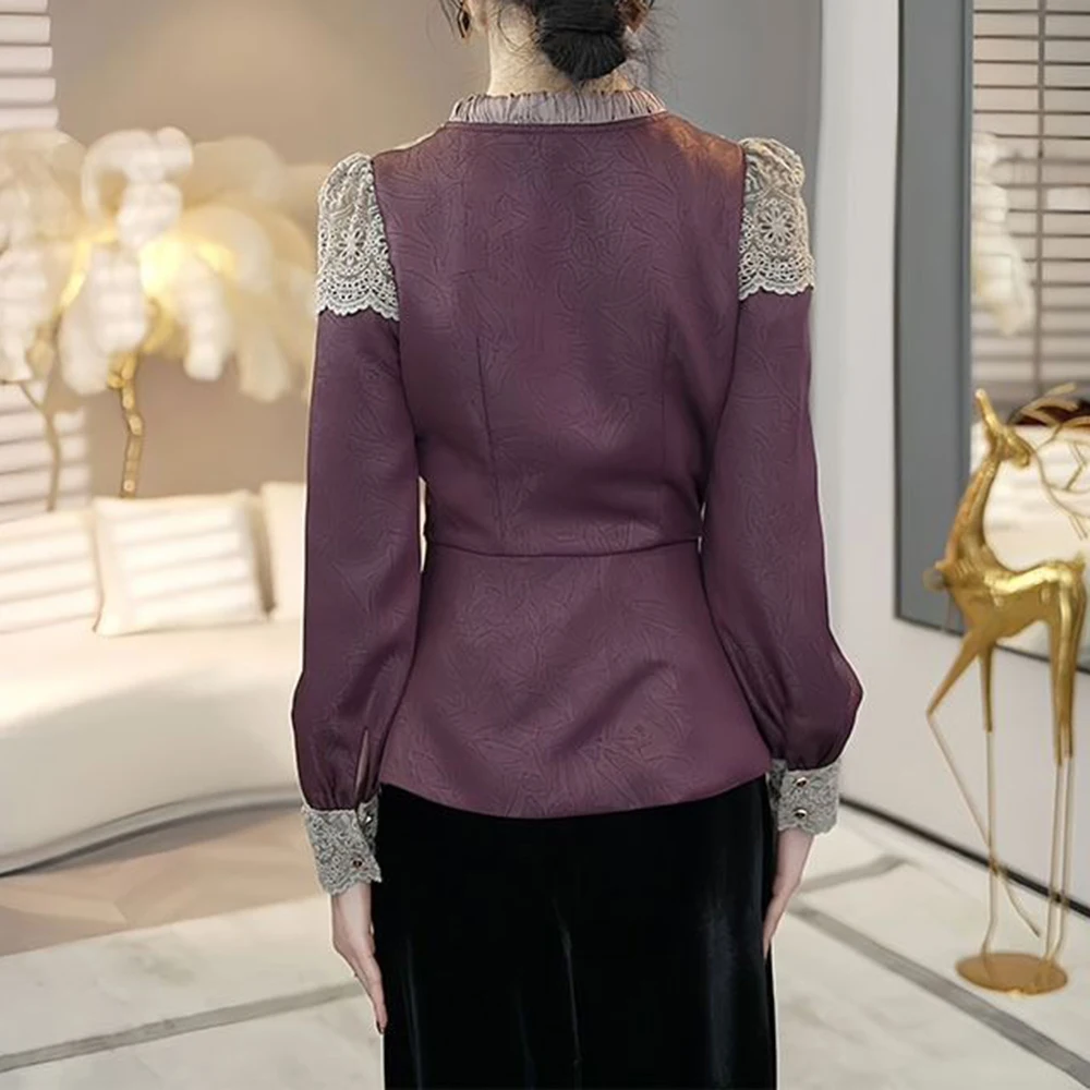 Stylish shirts, women's new autumn and winter, light luxury, high-end, popular lace streamer long-sleeved tops this year