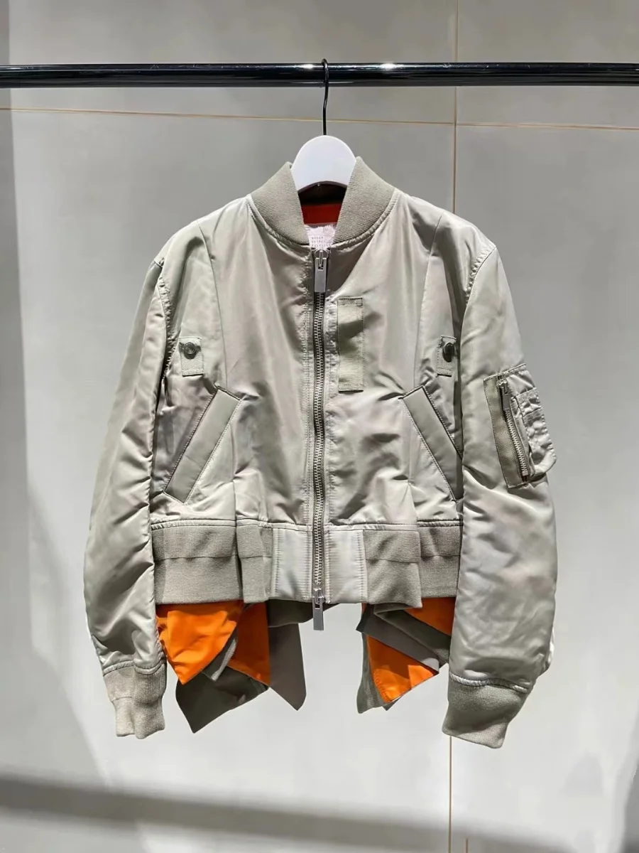 Chaqueta FOG SACAI 2024 Cherie Chen con Parches, Pada, con Dobladillo Asimétrico, Ropa Exterior Informal, Mezcla de Poliés...