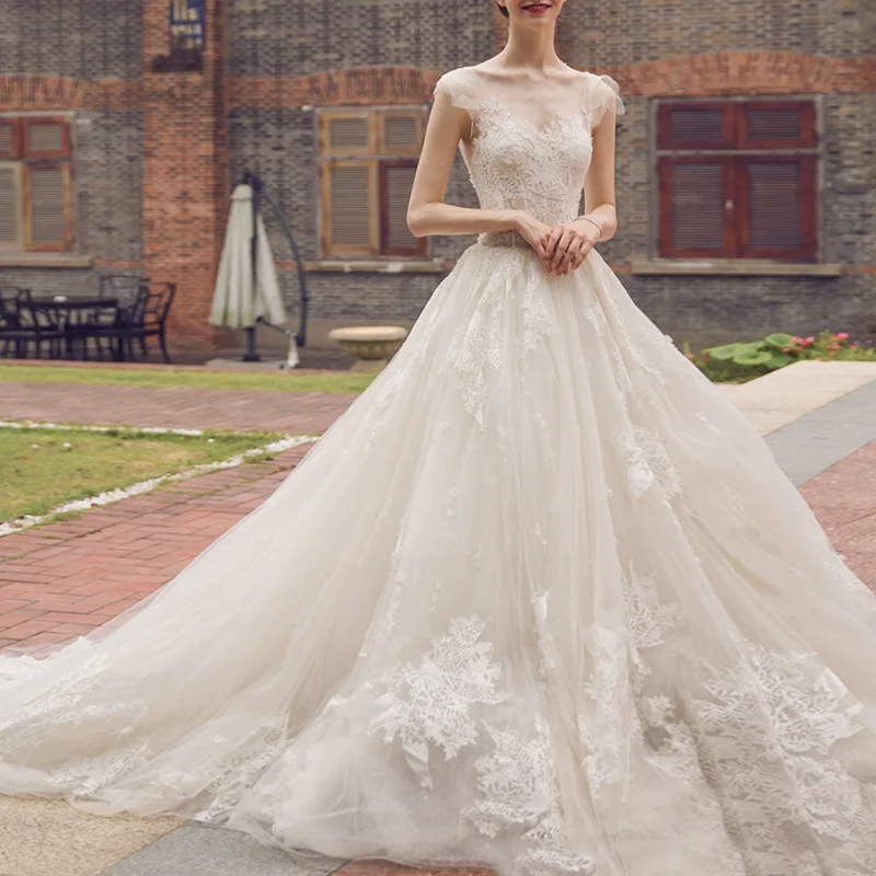 New Simple Lace Appliques Wedding Dresses Backless Chapel Train Illusion Tulle Cap Sleeves Made Bridal Gowns.(096)