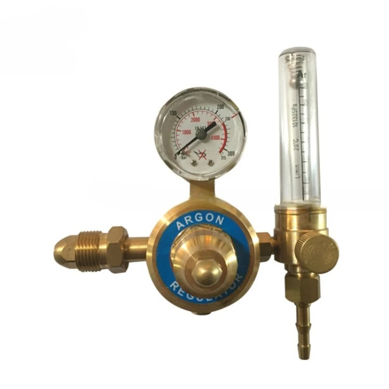 

Adjustable gas regulator with meter