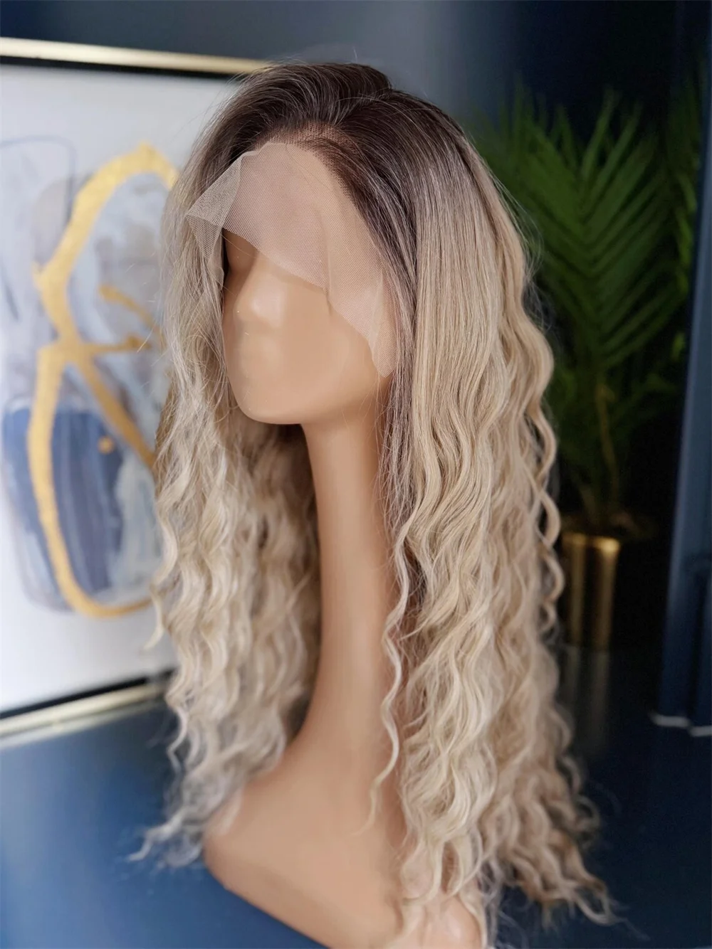 26 Inch Ombre Blonde 13x4 Lace Front Wig Loose Curly Wave Synthetic Hair Ombre Rooted Wigs for Women FUTURA Cosplay Party Wig
