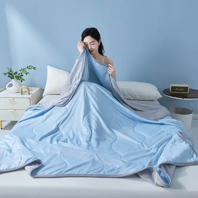 2026 New Solid Color Simple Wave Grid Ice Cream Cool Silk Summer Quilt Machine Washable Single Air Conditioner Quilt