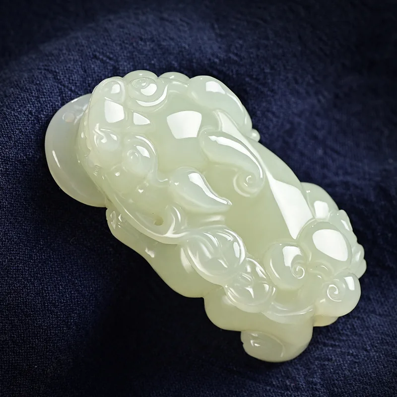 Xinjiang White Double Money Pi Men's and Women's Old Materials Hetian Jade Ruyi Pi Xiu Pendant