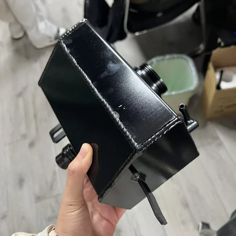 Suitable for 018 + Wrangler JL JLU 68364312ACFront Engine Coolant Storage Aluminum Alloy