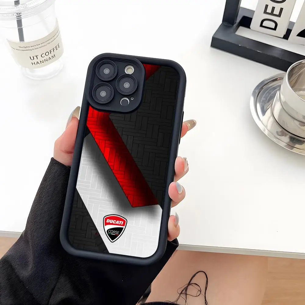 Capa de Silicone Macio com Logo Ducati para iPhone 17 16 15 14 13 12 Mini 11 Pro Max Plus com Proteção de Lente da Câmera