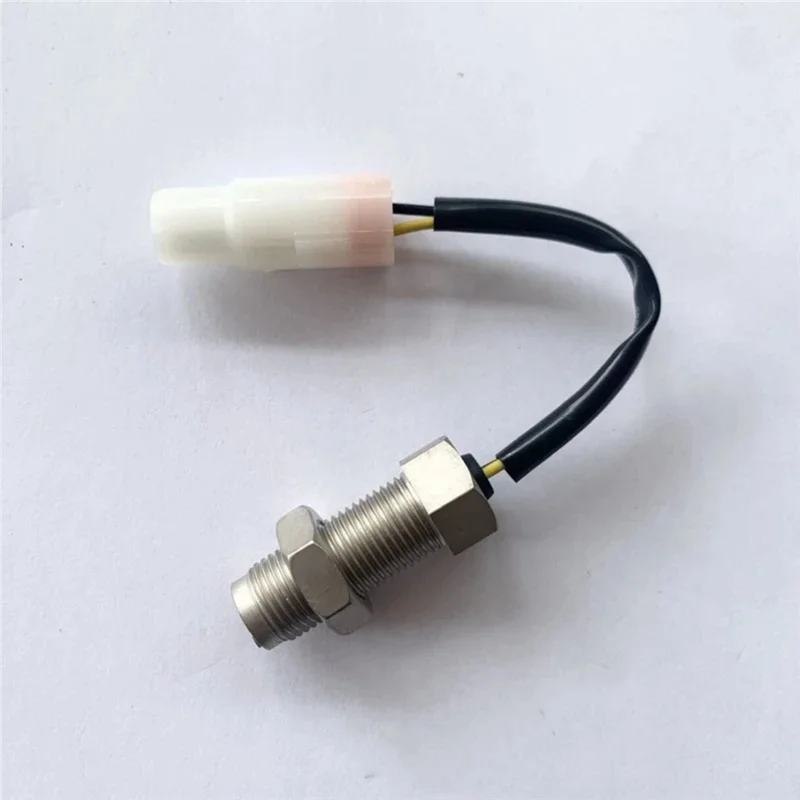 Automotive Engine Speed Sensor Engine Speed Sensor MC845235 For Kobelco SK200-3 SK200-5 6D31T Round Plug