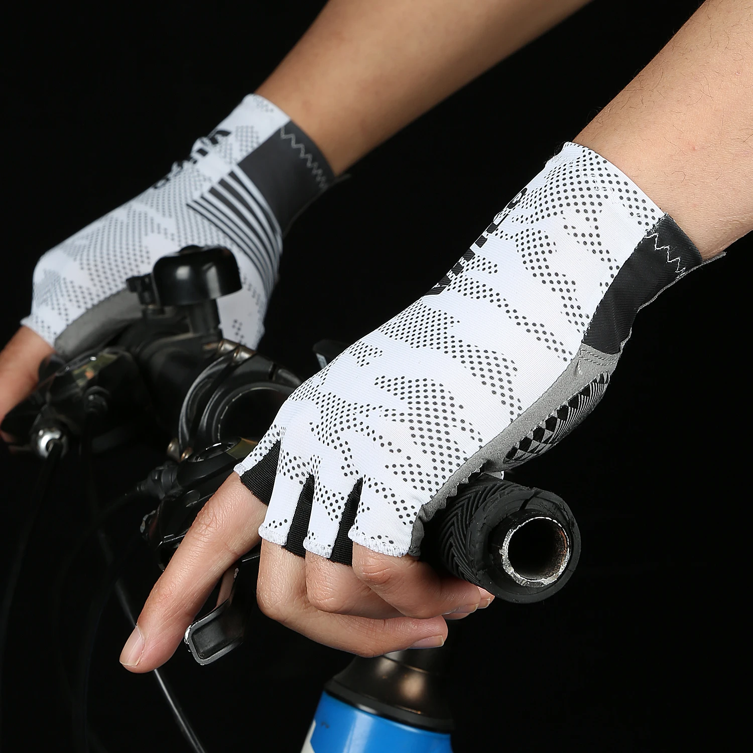 Thumbnail 3 - #65 Compare Bicycle Gloves Before You Buy