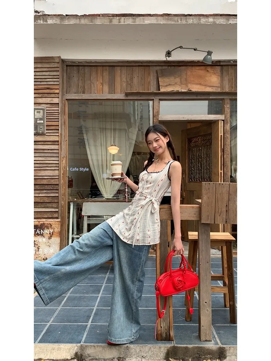 

Красный жилет на бретельках Celebri Studio, женская летняя уличная одежда, новый дизайн 2025 года, полосатый топ из чистого хлопка с цветочным принтом