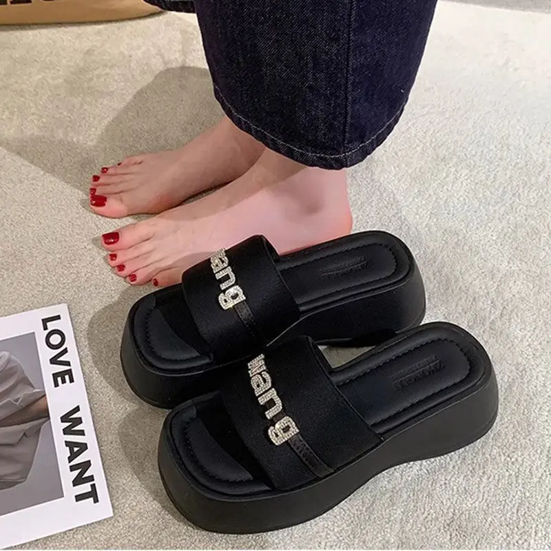 Summer Slippers Women Wear Summer Black Thick Soled Flip-flops Beach Sandals Wedge Heels Increase Sandals Women\'s Shoes