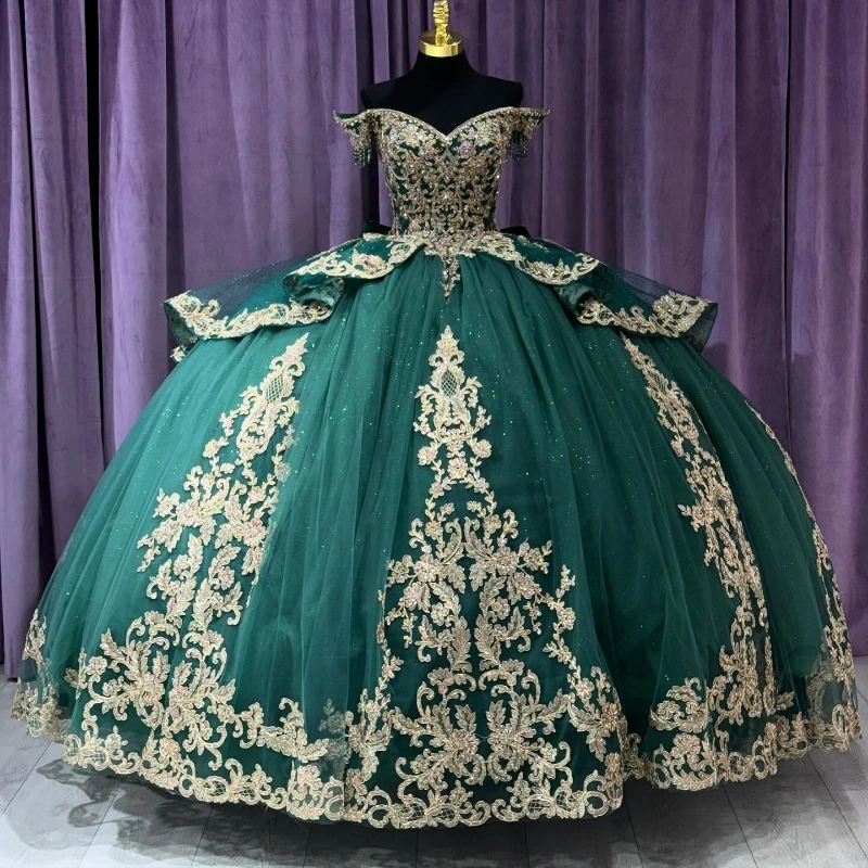 

Emerald Green Shiny Quinceanera Dresses For Sweet 16 Princess Gown Gold Applique Lace Beads Birthday Party Prom Dresses Vestido