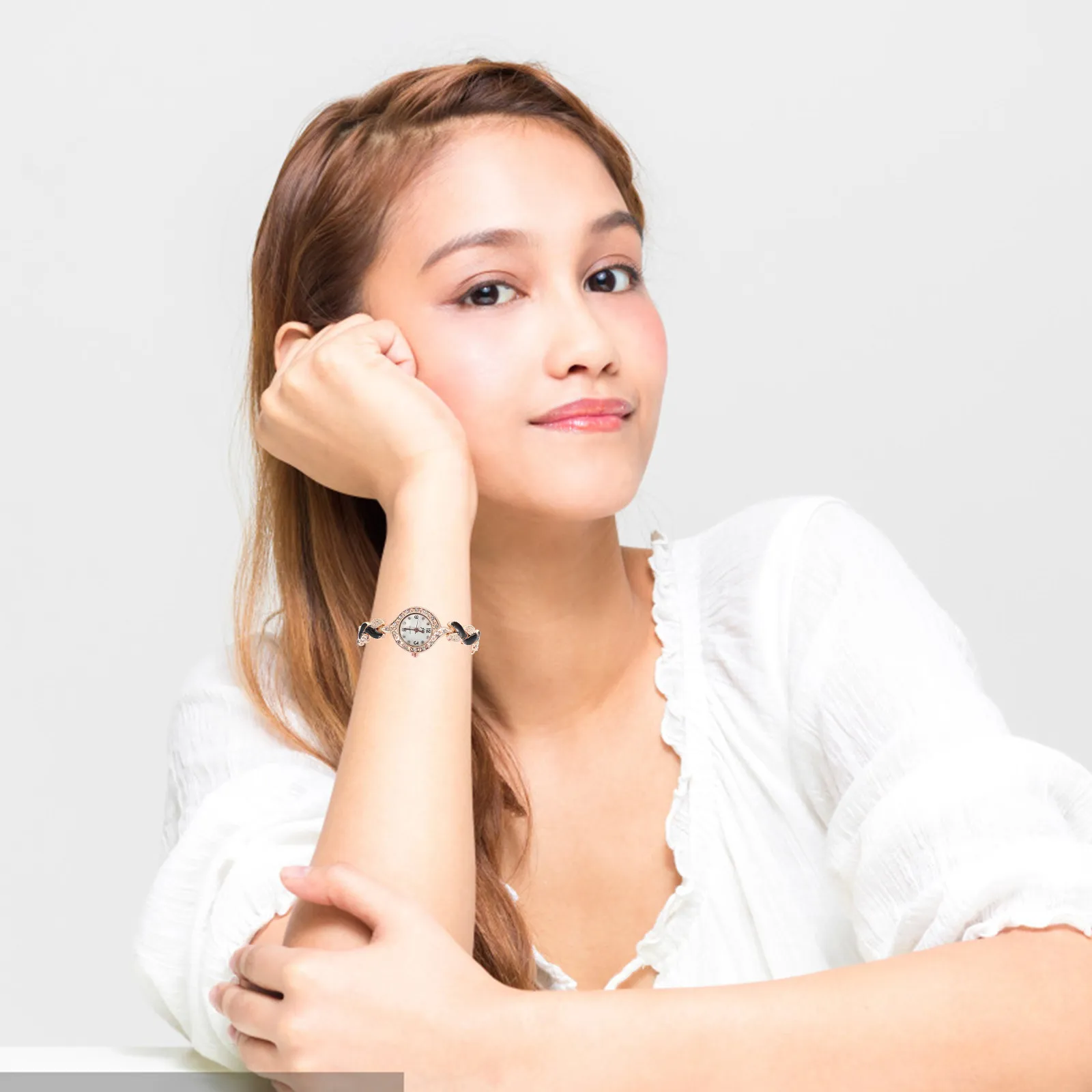 

1 шт. матовые кварцевые наручные часы для женщин, премиальный ремешок, элегантный минималистичный стиль, точный кварцевый механизм, подарок на день рождения