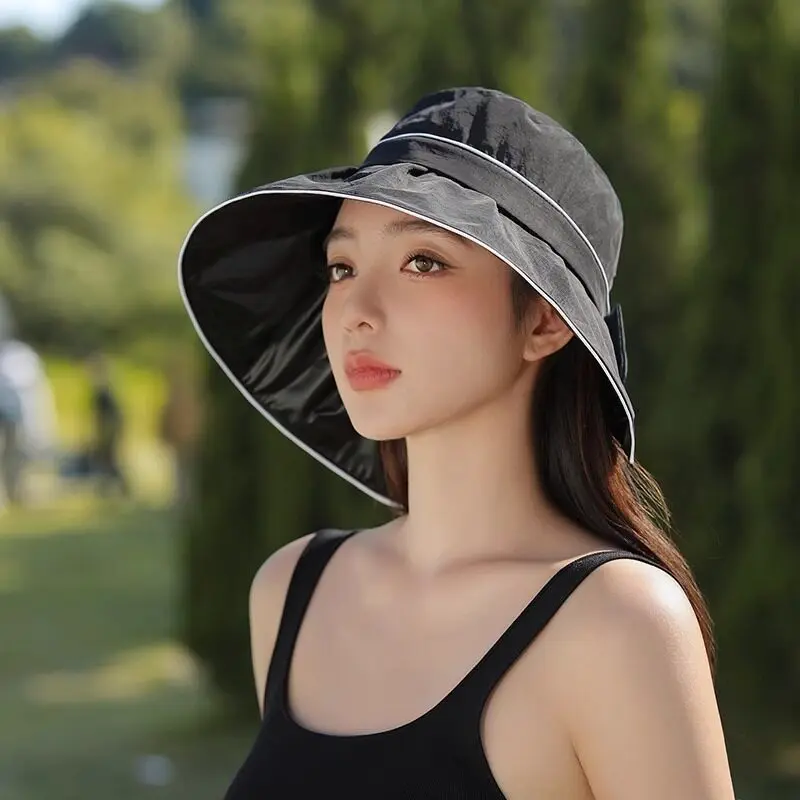 

Large Brim Sun Protection Black Vinyl Sun Hat UV Protection Sun Hat for Women Versatile Bow Sun Hat