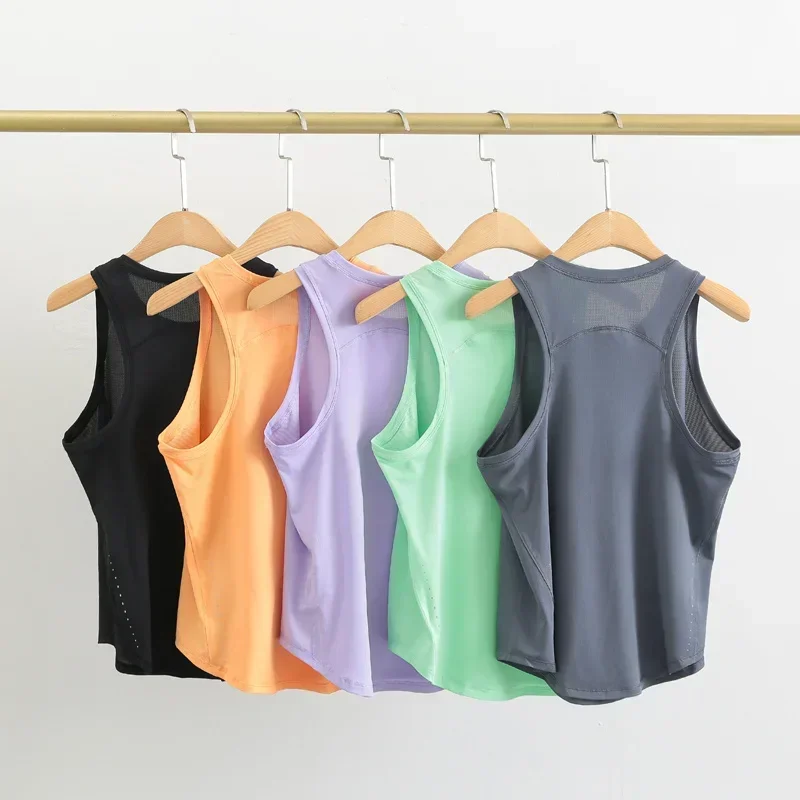 Summer High-Neck Training Tank Top Women Lightweight Mesh Fabric Running Shirt Classic Fit Yoga Shirts With Reflective Details