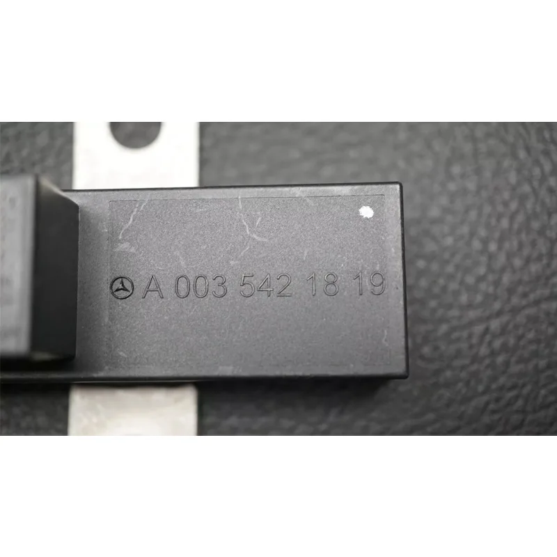 A0035421819 Fuse Box Relay Control Module Fits For Mercedes W205 A205 C205 1.6T 1.8T 2.0T 2015-2019